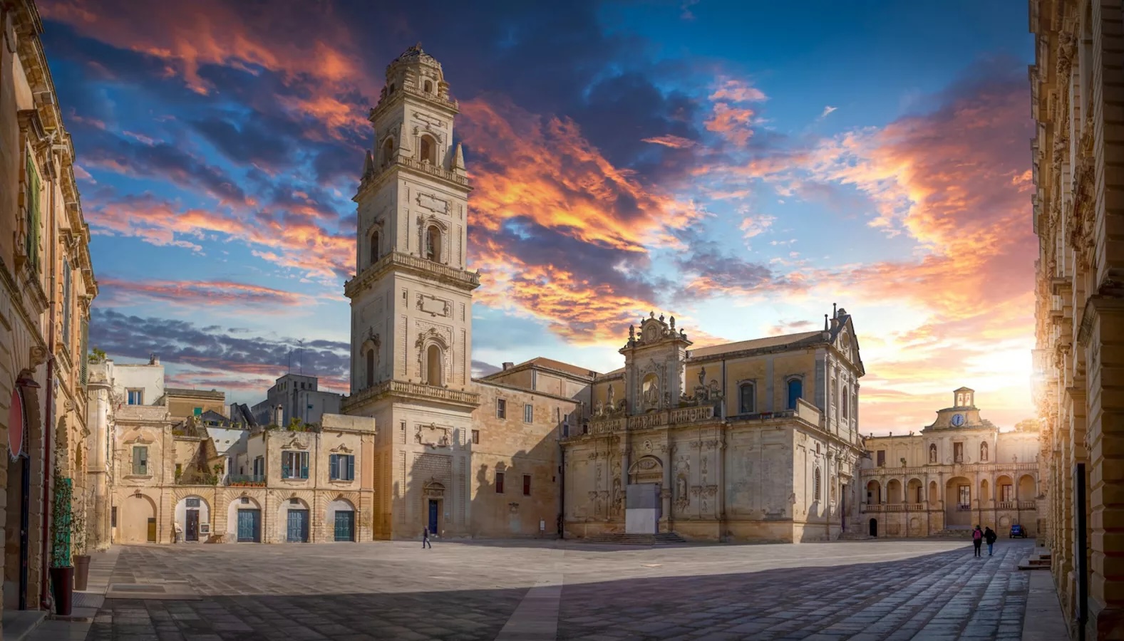 Lecce — la Firenze del Sud, barocco leccese a 30 minuti dall'agriturismo